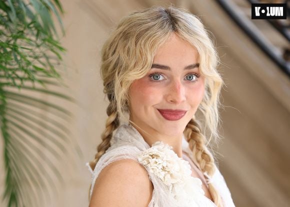 Sabrina Carpenter au photocall du défilé de mode DIOR Collection Haute Couture Automne/Hiver 2026-2027 lors de la Fashion Week de Paris (PFW) au musée Rodin, à Paris, France, le 6 juillet 2026. © Denis Guignebourg/Bestimage # Photocall - Dior fashion show as part of Paris Haute Couture Fall/Winter 2026 held at Musée Rodin on July 06, 2026 in Paris, France. | 00762393