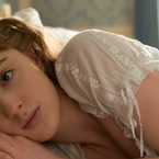 Bridgerton saison 4 : Phoebe Dynevor brise le silence sur son absence et révèle une vérité troublante
