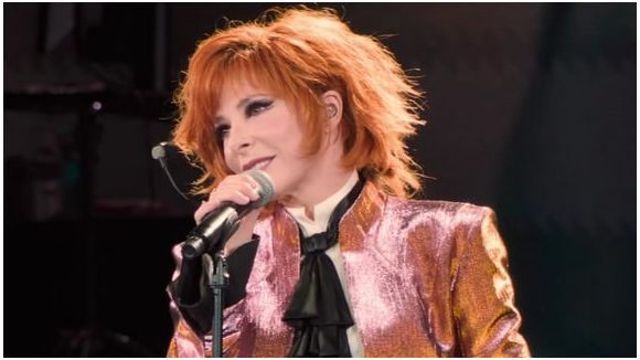 Mylène Farmer : des fans campent déjà à Paris !