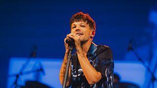 Louis Tomlinson demande à rembourser ses fans en plein concert