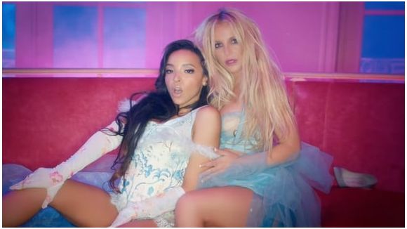 Britney Spears et Tinashe : le clip brûlant !