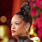 Rihanna officialise son retour en studio