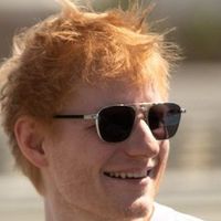 Ed Sheeran change de style sur "Drive"