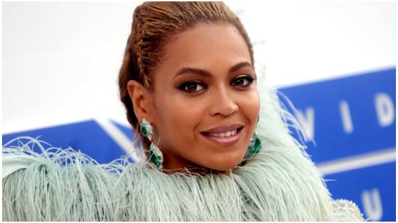 Beyoncé bientôt de retour : "La musique arrive"