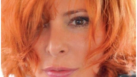 Mylène Farmer : la sobriété du clip "Bleu noir"