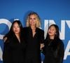 Laeticia Hallyday et ses filles Joy et Jade - Photocall du vernissage de l'exposition "Johnny Hallyday, l'exposition" au Palais des Expositions à Paris. Le 21 décembre 2023 © Dominique Jacovides / Bestimage