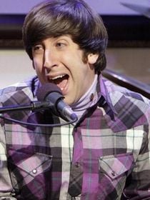 The Big Bang Theory : impossible d'imaginer la série sans lui, Simon Helberg (Howard) ne voulait pourtant pas jouer dans la série