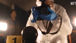 La mini-série numéro 1 de Netflix dans 41 pays. Composée de seulement 8 épisodes, c'est le nouveau thriller du créateur de Homeland