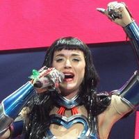 Katy Perry réplique après les critiques