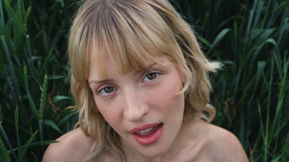 "Dis-le", le nouveau clip d'Angèle