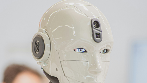 Cette boite prétendait travailler avec l'IA depuis des années : elle est surprise en train d'employer secrètement 700 personnes réelles