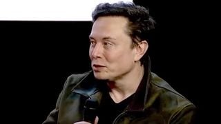"L'IA la plus intelligente au monde" : après la polémique raciste, Elon Musk annonce Grok 4, la nouvelle version de son IA