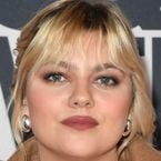 Louane révèle être atteinte d'une maladie