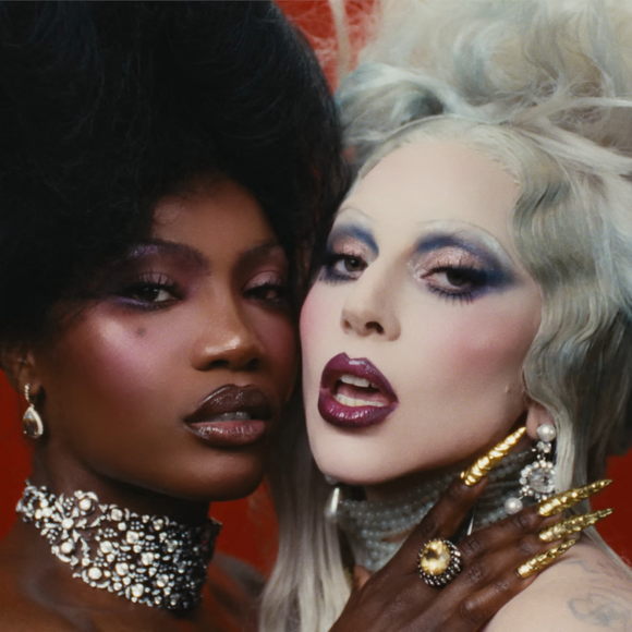 Le Diable s'habille en Prada 2 : il ne vous reste que 2 jours pour shopper ce vinyle rare de la BO avec Lady Gaga