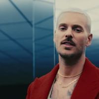 M. Pokora donne le tempo dans "Se mélanger"