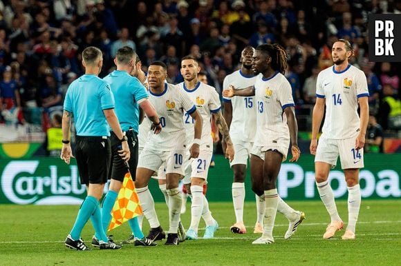Kylian Mbappé s'en prend à l'arbitre après la défaite de l'Equipe de France contre l'Espagne en demi-finale de Ligue des Nations le jeudi 5 juin 2025