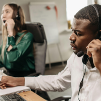 La génération Z a inventé un nouveau terme pour ceux qui veulent partir à l'heure et ne recherchent pas de promotions : le minimalisme professionnel