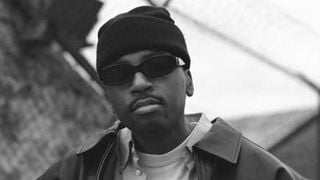 "Un artiste à l'aura hors du commun" : qui était l'artiste Prince Waly, qui vient de s'éteindre à l'âge de 34 ans ?