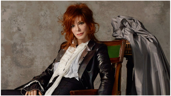 Mylène Farmer : 200.000 ventes !