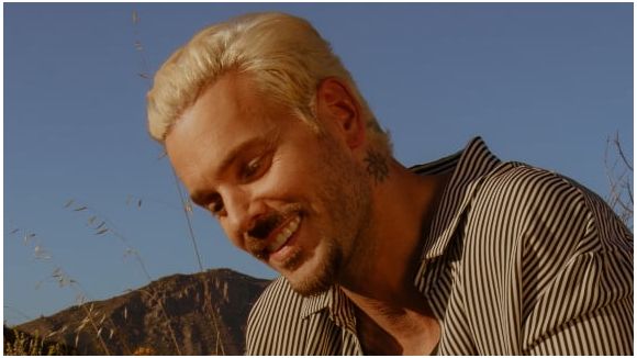 M. Pokora : son nouveau single est...