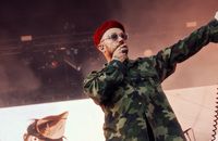 Damon Albarn (Gorillaz) en tenue militaire à We Love Green 2026.