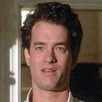 "Ce n'est pas un très bon film" : Tom Hanks aurait préféré ne jamais avoir tourné ce flop des années 80, remake d'un film français culte