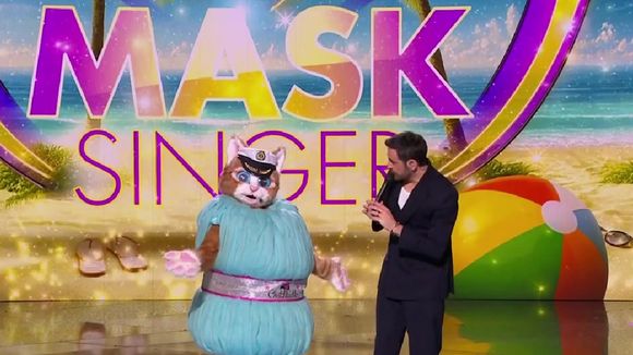 Mask Singer 2025 : qui est le Chaton ? Son identité divise les fans, car deux noms sortent du lot !