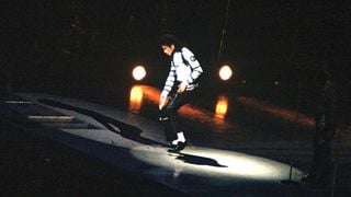 Michael Jackson n'est pas l'inventeur du moonwalk : la preuve indiscutable avec cette vidéo de 1955