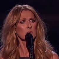 Céline Dion émeut avec "L'hymne à l'amour"