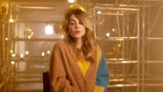 Danse avec les stars : "On joue pas dans la même catégorie", Julie Zenatti avantagée par rapport à Lénie ? Face aux critiques, elle réagit à son 10 !