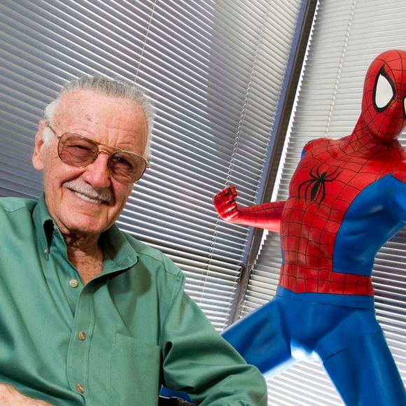 28 avril 2011 - Santa Monica, Californie, États-Unis - Stan Lee, créateur de Spider-Man, scénariste de bandes dessinées, éditeur, acteur, producteur, personnalité de la télévision et ancien président et directeur général de Marvel Comics, dans son bureau de Beverly Hills.
