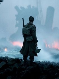 "Un chef-d'oeuvre du cinéma de guerre qui n'a jamais été surpassé" : Christopher Nolan s'enthousiasme pour l'un des meilleurs films de guerre de l'histoire du cinéma