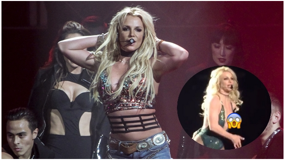 Brit­ney Spears dévoile un sein en plein live !
