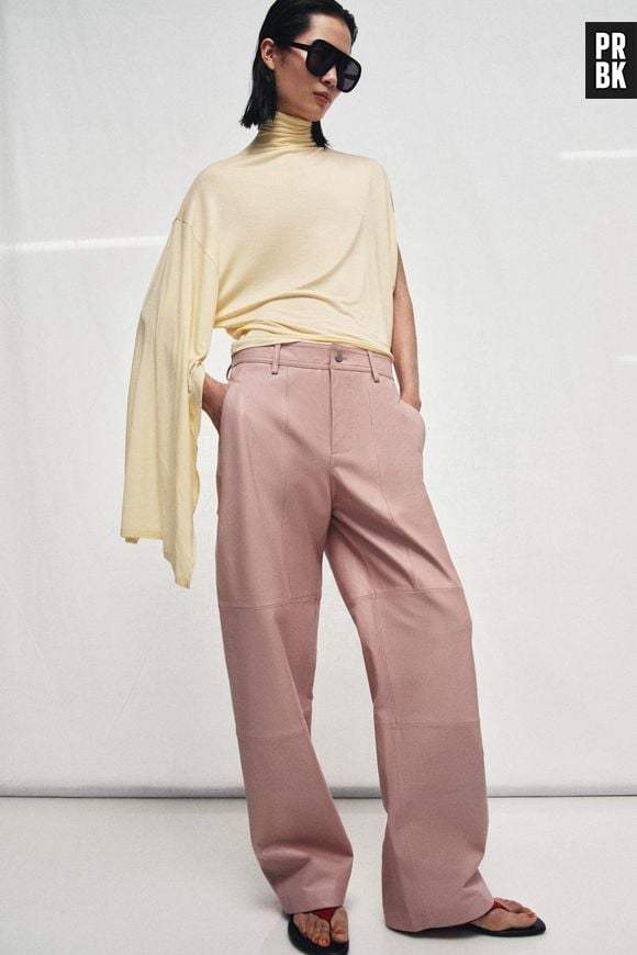 Le top fluide asymétrique jaune beurre de Zara