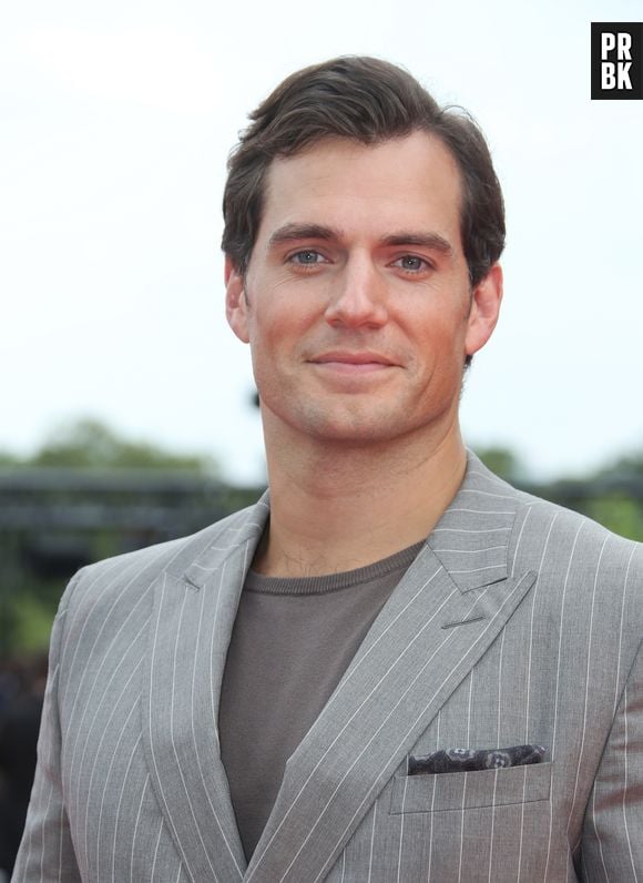 Henry Cavill à l'avant-première mondiale de "Mission: Impossible Fallout" sur la place du Trocadéro à Paris, le 12 juillet 2018.
© Coadic Guirec-Denis Guignebourg/Bestimage