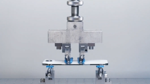 iPhone Air : ultra-fin et pourtant indestructible ? La fin du "bendgate" expliquée par la science