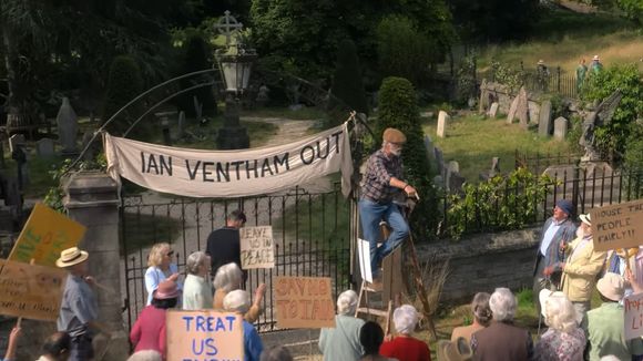 A peine arrivé sur Netflix et déjà numéro 1, ce nouveau film du réalisateur de Maman, j'ai raté l'avion pourrait déjà avoir une suite