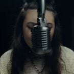 Dénigrée par un chroniqueur de TBT9, cette chanteuse adorée des Français reste marquée : "Mon physique est devenu un sujet de débat"
