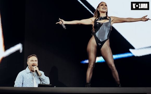 Jennifer Lopez débarque au concert de David Guetta