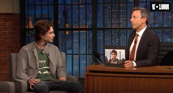 Timothée Chalamet porte un maillot de Saint-Etienne