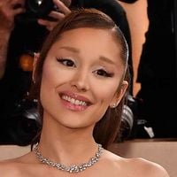 Ariana Grande : surprise, son dernier single signe un énorme démarrage dans les charts français !