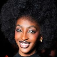Ebony reprend ce tube de Lady Gaga