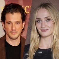 Anciens frère et soeur, Kit Harington et Sophie Turner jouent un couple dans un film et les scènes de baiser étaient compliquées