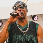 Biopic sur Snoop Dogg : cet acteur d'une célèbre série Netflix va jouer le rappeur au cinéma