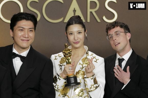Photo © 2026 Rafa Lanus/The Grosby Group Los Angeles, March 15, 2026 98th Annual Oscars at Dolby Theatre on March 15, 2026 in Hollywood, California. In This Photo: Yuhan, ZHUN, EJAE, Mark Sonnenblick, NHD, and 24, winners of the Best Original Song for "Golden" from “KPop Demon Hunters" | 00747555