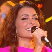 Star Ac : Jenifer chante un medley de ses tubes
