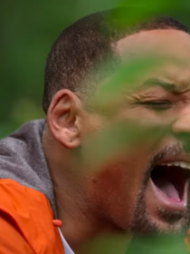 Un film d'aventure avec Will Smith vient de sortir et on peut le voir "traire" une tarentule