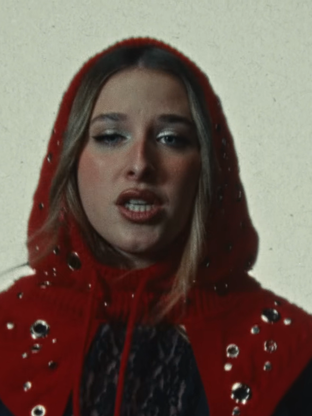 Après Pierre Garnier, Helena prête à faire une pause pour sauver sa voix ?