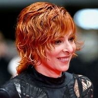 Mylène Farmer : un best of avec un inédit !