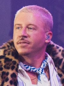 Appel au boycott, pétition... Pourquoi Macklemore se retrouve sous le feu des critiques ?